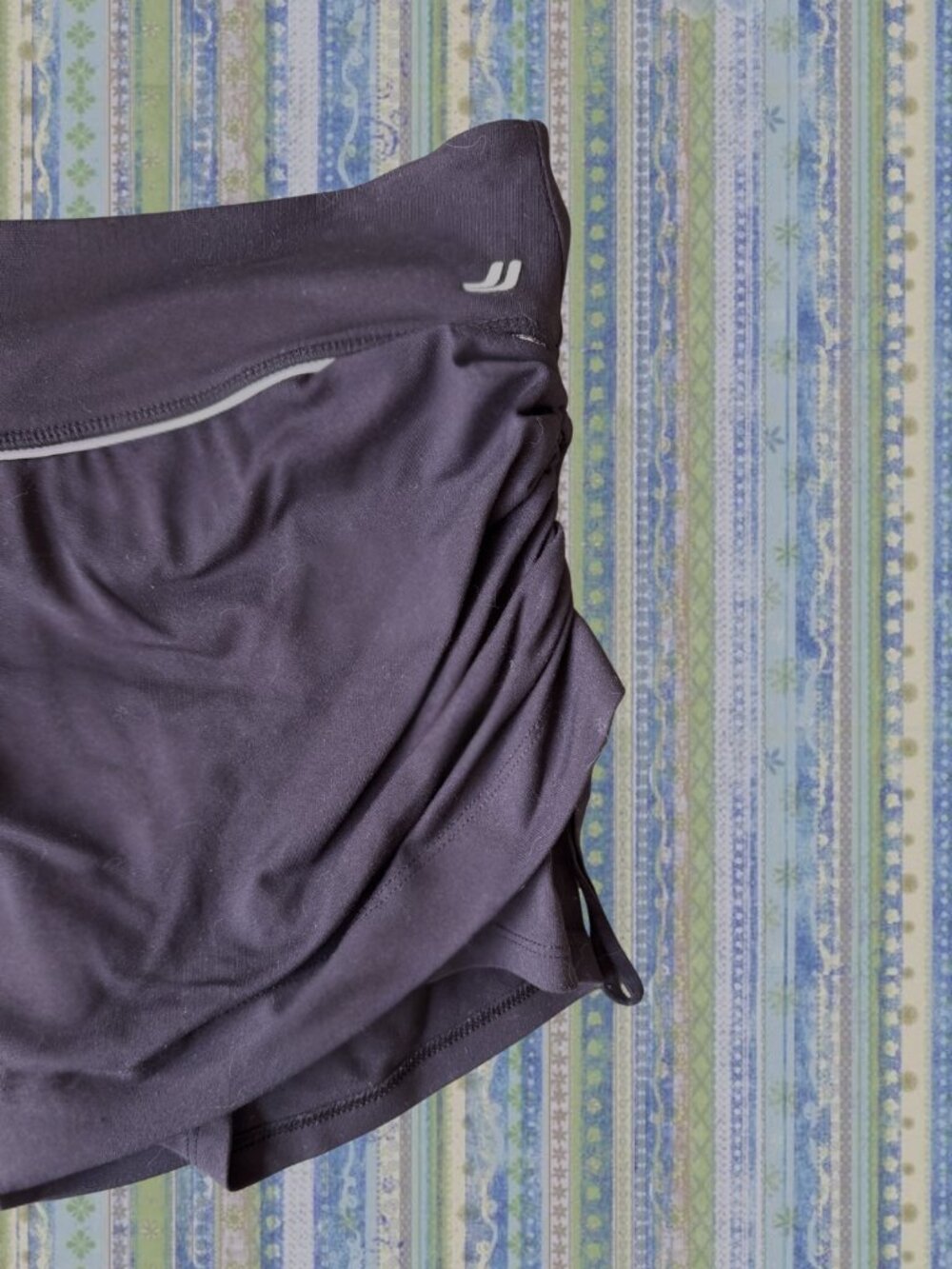 Black Athletic Skort Tennis Skirt Built-In Shorts Y2K Activewear - Picture 3 of 3